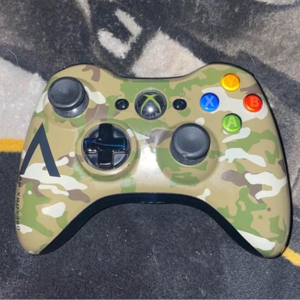 Xbox 360 Special Edition Camo Halo 4  Wireless Controller